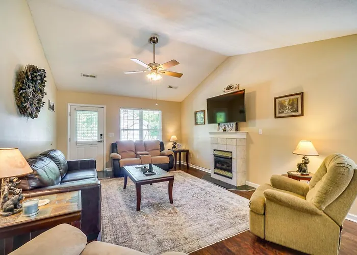 Pigeon Forge Home W/ Screened Porch, 3 Mi To Town!