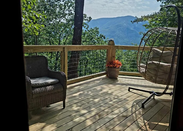 Authentic, Rustic, Cute & Cozy!